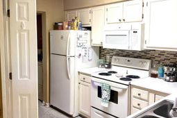 453 Red River Ct. photo 4