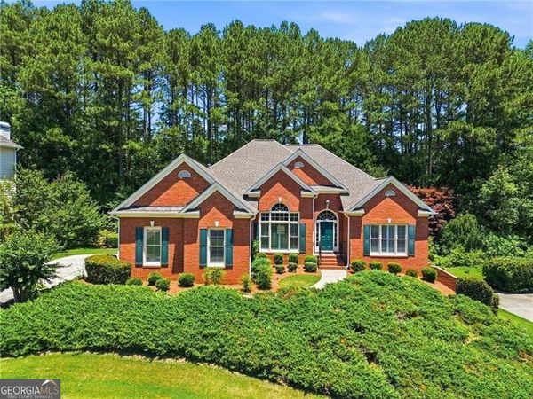 630 Bentwater Drive, Acworth, GA 30101
