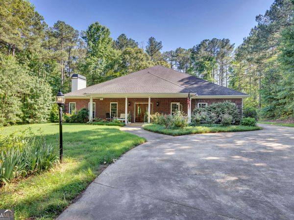 190 Oak Hill Circle, Covington, GA 30016