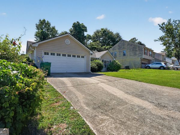 3235 Hunters Crossing Point, Lithonia, GA 30038