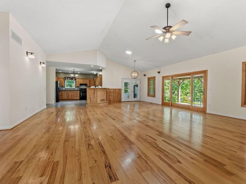 12118 Robins Road, Westerville, OH 43082 Photo 6