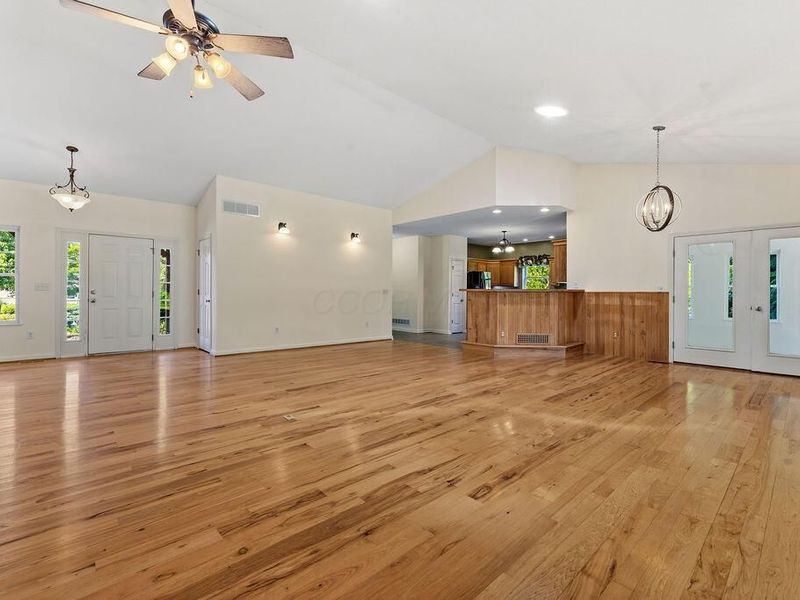 12118 Robins Road, Westerville, OH 43082 Photo 7