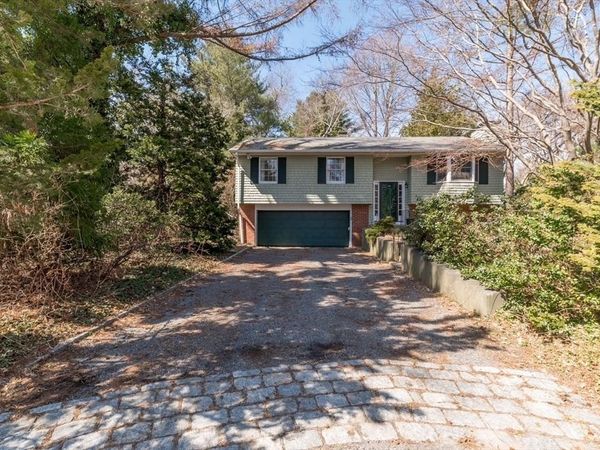 5 Victoria Road, Manchester, MA 01944