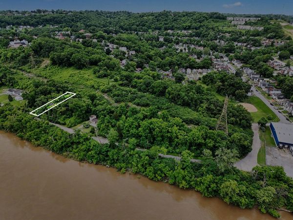 101 River Road, Ludlow, KY 41016