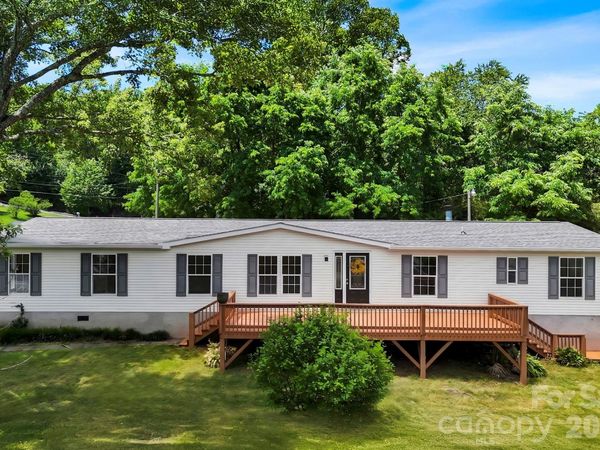 135 Prevost Street , Waynesville, NC 28786