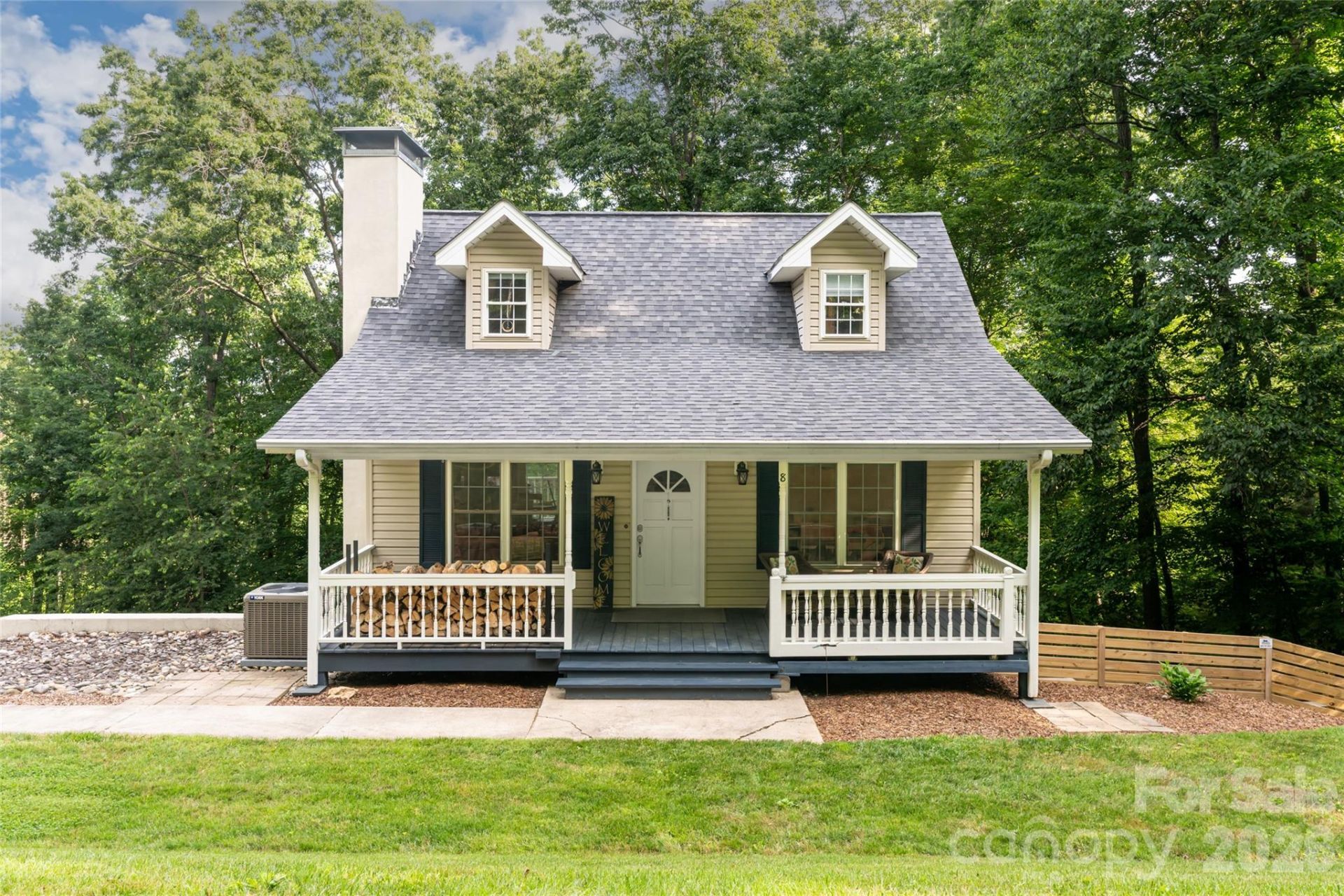 8 Coffey Place , Asheville, NC 28806 Main Photo