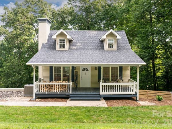 8 Coffey Place , Asheville, NC 28806
