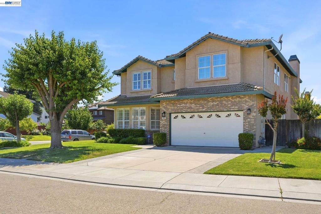 663 Clay Way, Ripon, CA 95366 Main Photo
