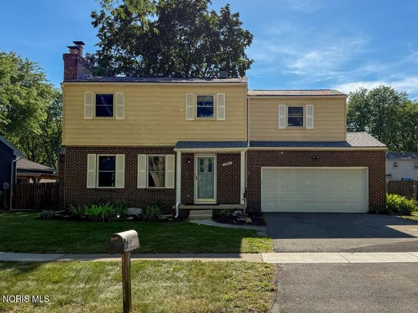 5701 Centerview Drive , Sylvania, OH 43560