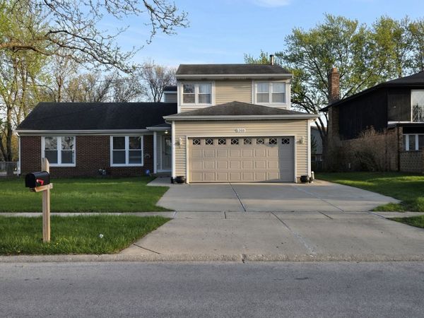 1203 Timber Drive , Elk Grove Village, IL 60007