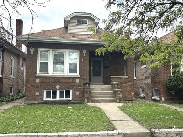 2426 N Neva Avenue , Chicago, IL 60707