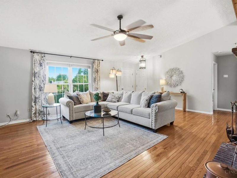 439 Ken Rob Street, Loveland, OH 45140 Photo 11