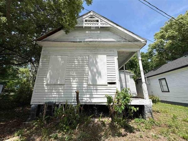 1106 Texas Street, Mobile, AL 36604