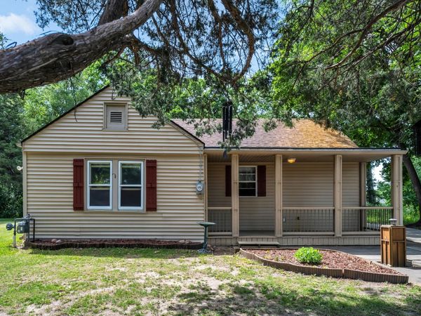 33511 Fairview Ct, Burlington, WI 53105