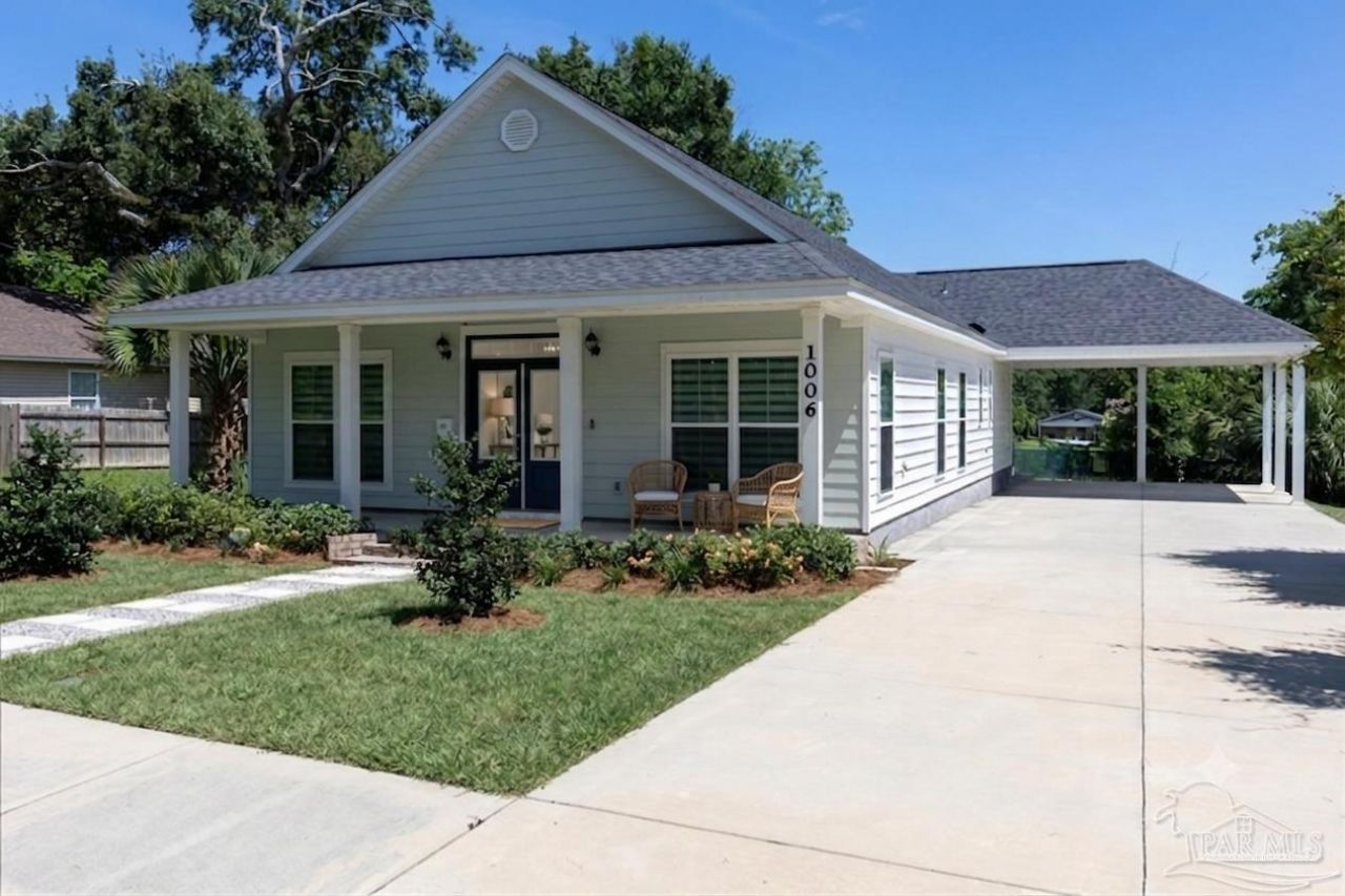 1006 W Lloyd St, Pensacola, FL 32501 Main Photo