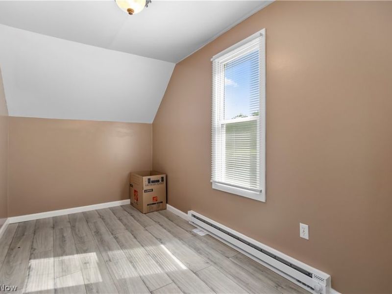1365 East Avenue , Elyria, OH 44035 Photo 14