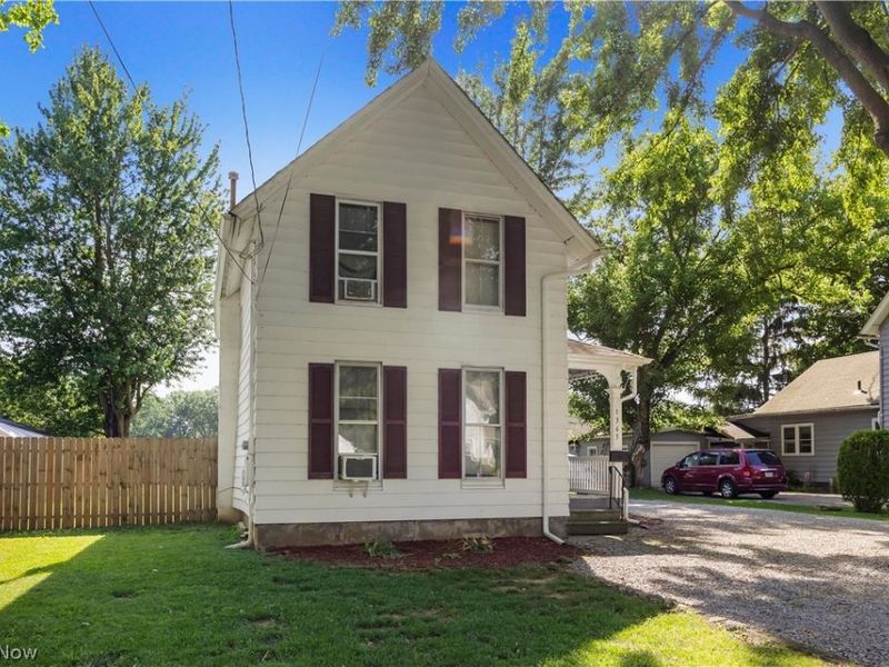 1365 East Avenue , Elyria, OH 44035 Photo 2