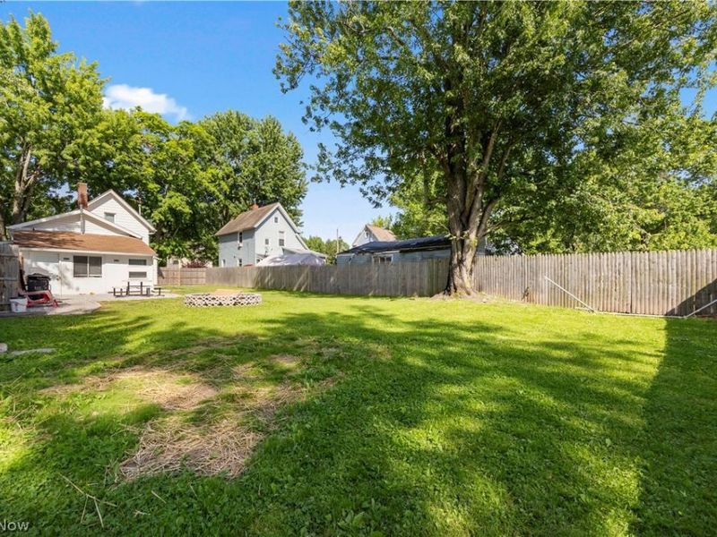 1365 East Avenue , Elyria, OH 44035 Photo 31