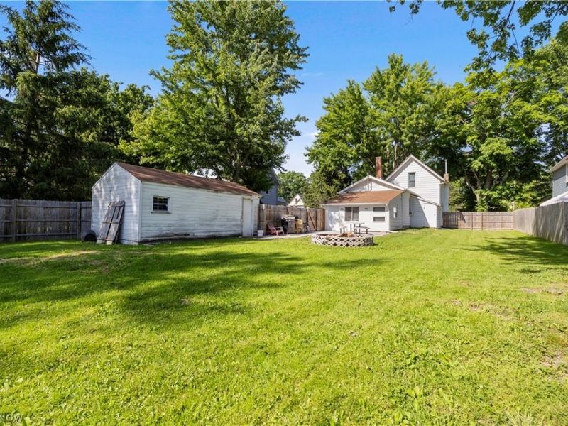 1365 East Avenue , Elyria, OH 44035 Photo 33