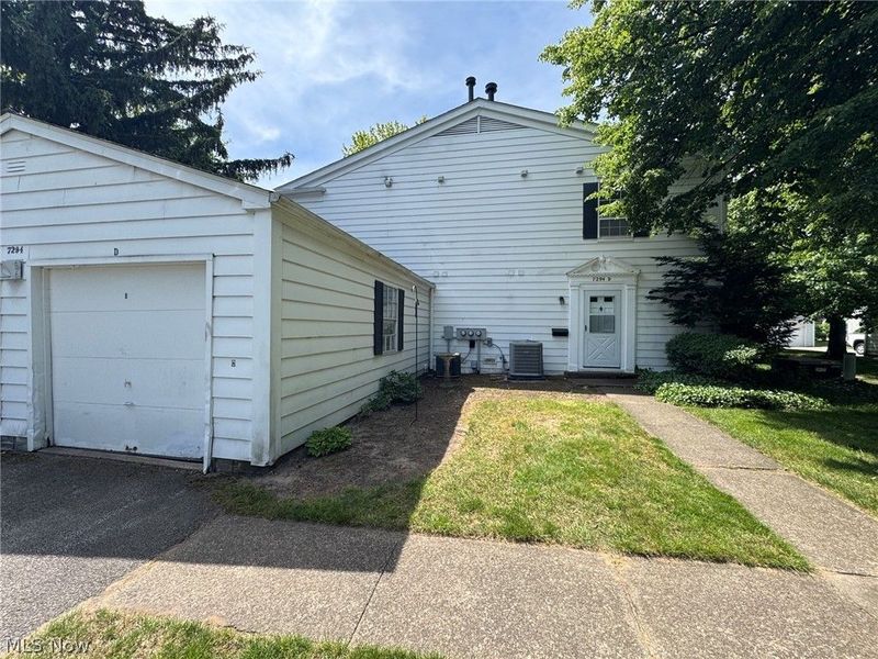 7294 Foxmill Road , Unit 19D, Mentor, OH 44060 Photo 1