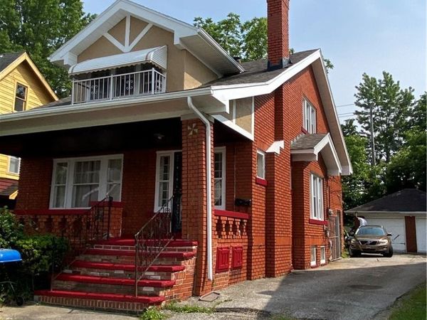 13118 Saybrook Avenue , Garfield Heights, OH 44105