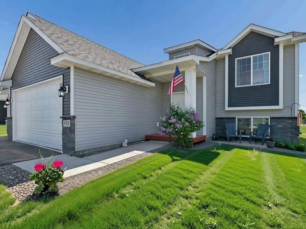 425 Eagle Street NW, Isanti, MN 55040