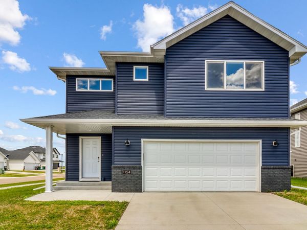 1154 60th Avenue W, West Fargo, ND 58078