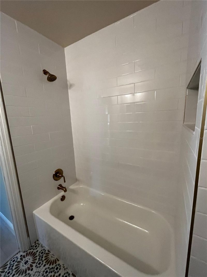 260 20th Avenue S, Saint Petersburg, FL 33705 Photo