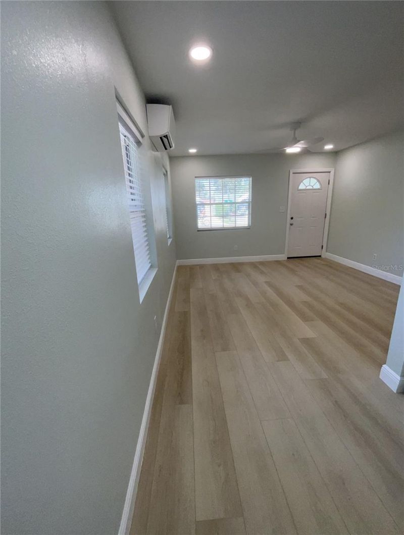 260 20th Avenue S, Saint Petersburg, FL 33705 Photo