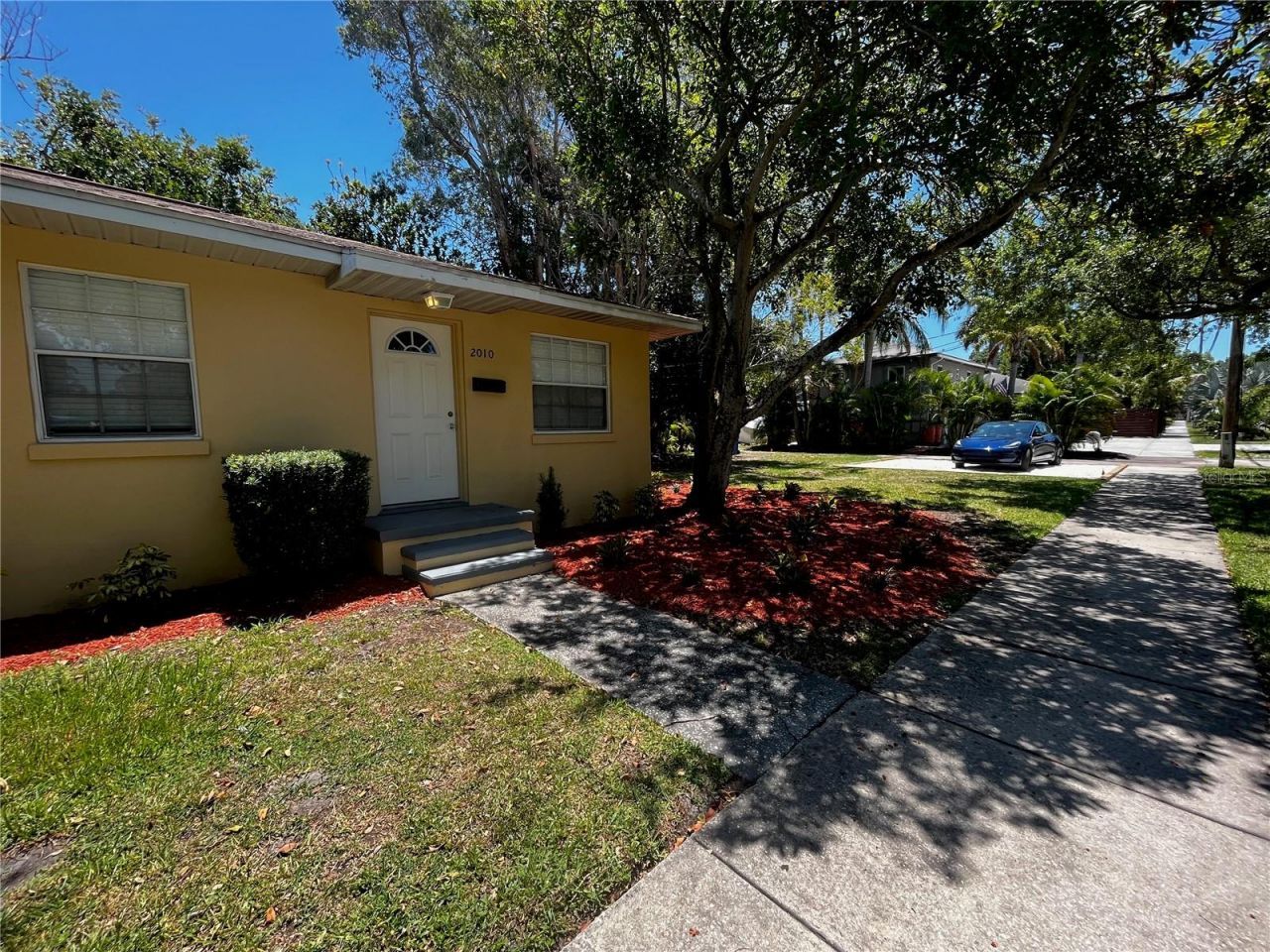 260 20th Avenue S, Saint Petersburg, FL 33705 Photo
