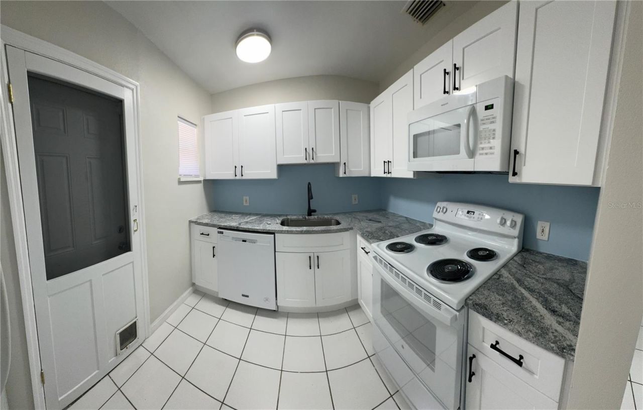 260 20th Avenue S, Saint Petersburg, FL 33705 Photo