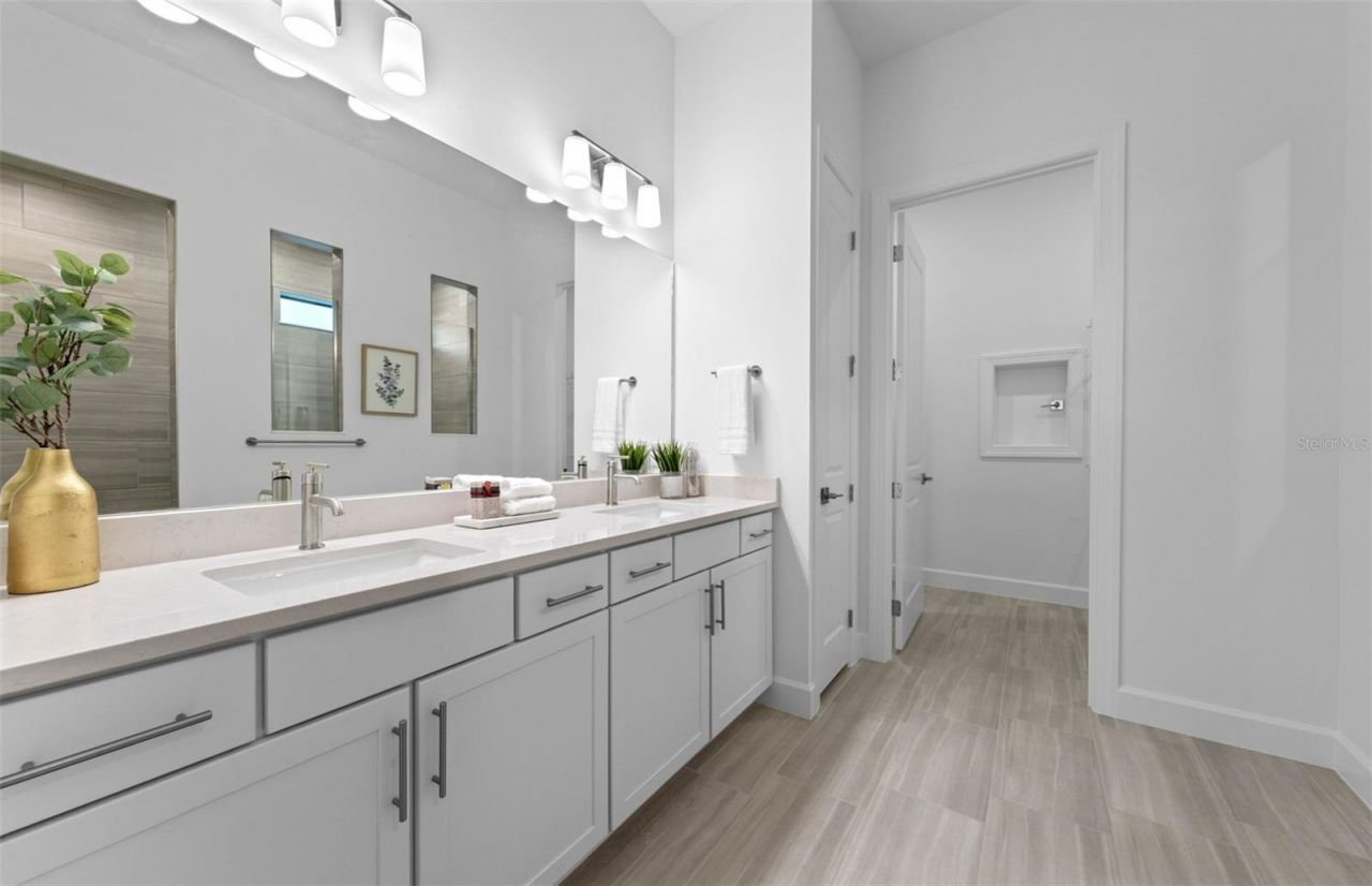4821 Long Point Run , Lakewood Ranch, FL 34211 Photo