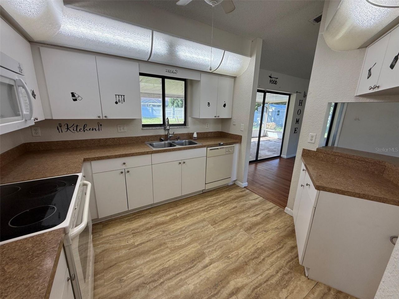 14078 Spring Hill Drive , Spring Hill, FL 34609 Photo