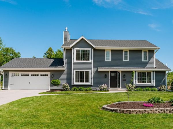 11110 W Woodside DRIVE, Hales Corners, WI 53130