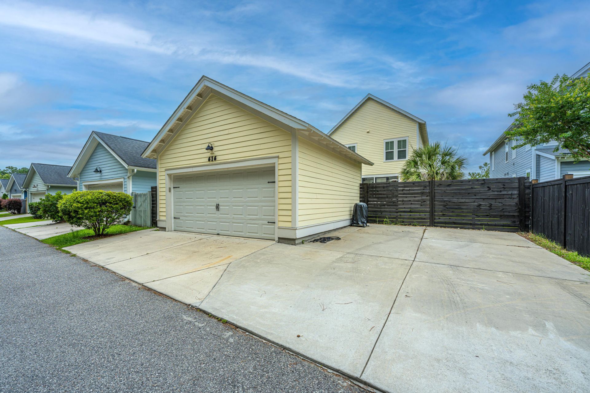 616 Long Meadow Street Photo 35