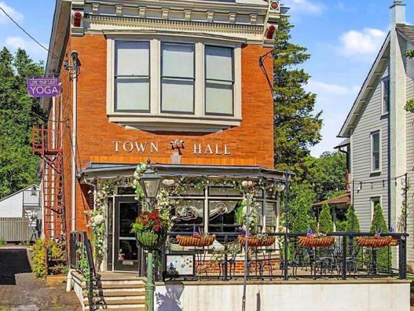41 N MAIN STREET, NEW HOPE, PA 18938