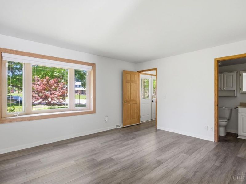 2457 Owlcrest Drive, Colerain Township, OH 45231 Photo 9
