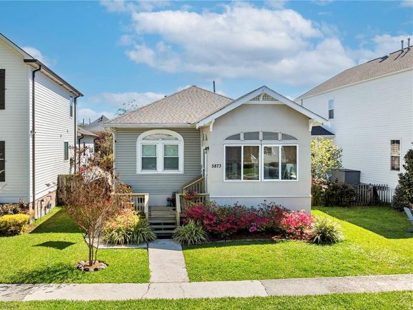 5873 LOUISVILLE Street , New Orleans, LA 70124