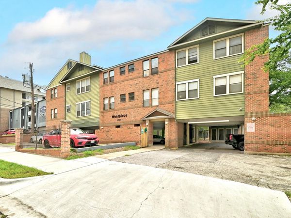 2706 Salado ST, Unit 305, Austin, TX 78705