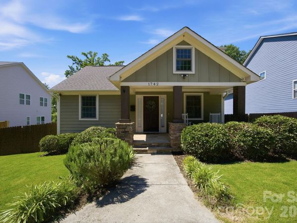 1742 Dunkirk Drive , Charlotte, NC 28203