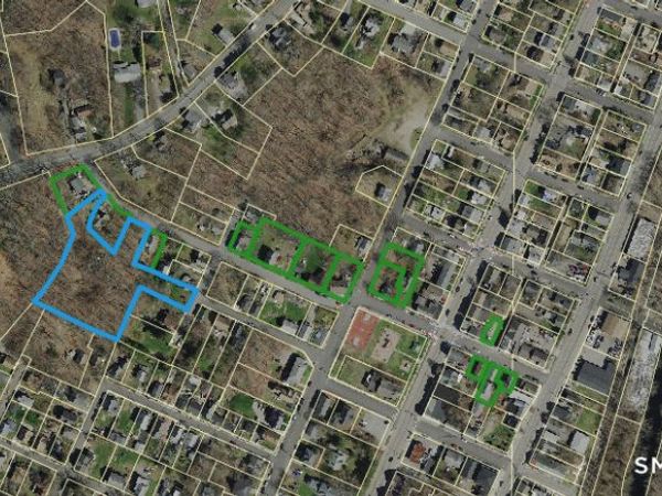 Seventh , Norwich, CT 06360