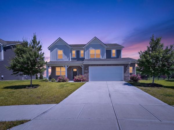 10870 Sablecliff Way, Brownsburg, IN 46112