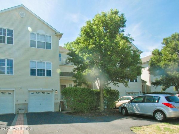 574 Beachway Avenue, Unit 7, Keansburg, NJ 07734