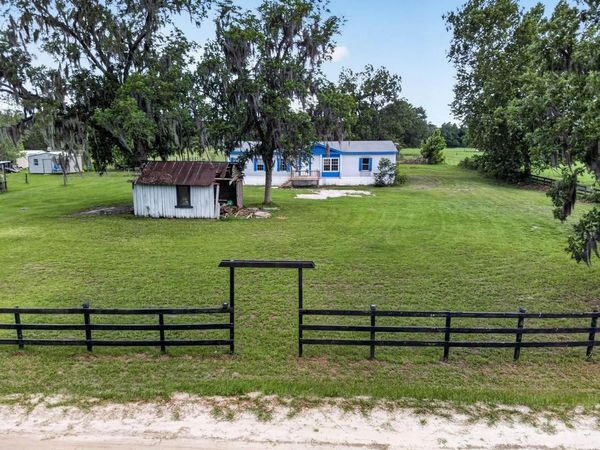18494 BROKEN ARROW Road , Hilliard, FL 32046