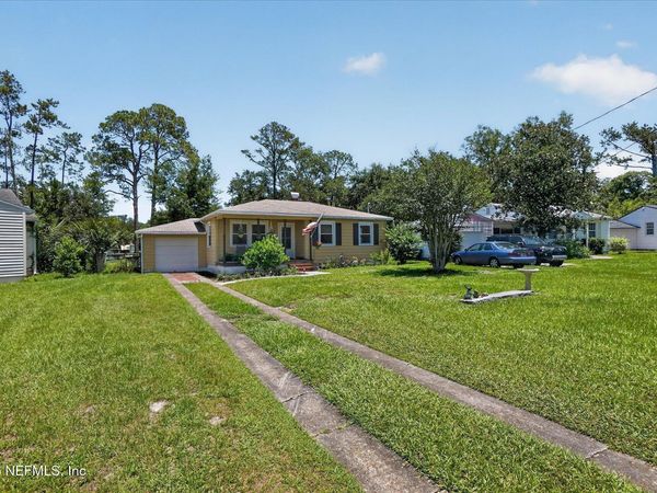 5503 LAKEWOOD Circle E, Jacksonville, FL 32207