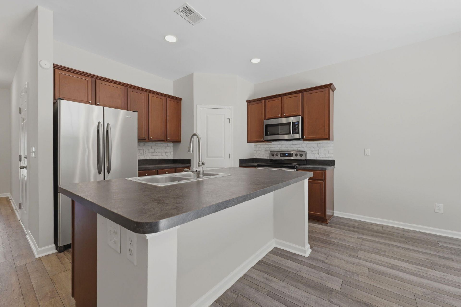 454 Rockville Road Photo 11