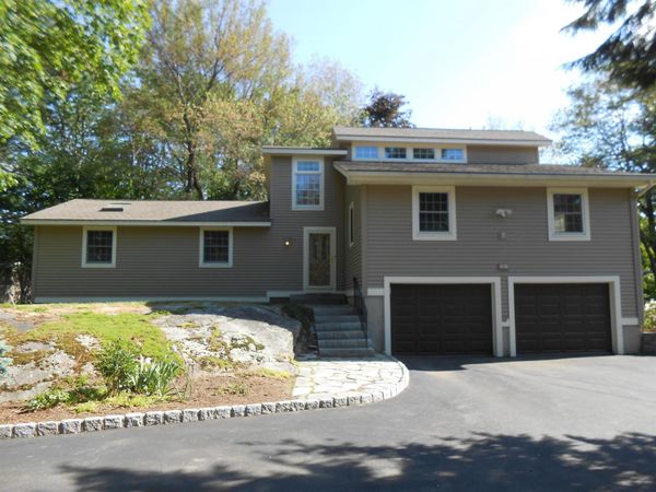 1651 River Road, Manchester, NH 03104