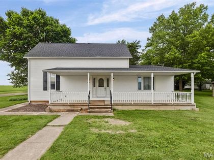 809 S Front Street  Okawville, IL 62271