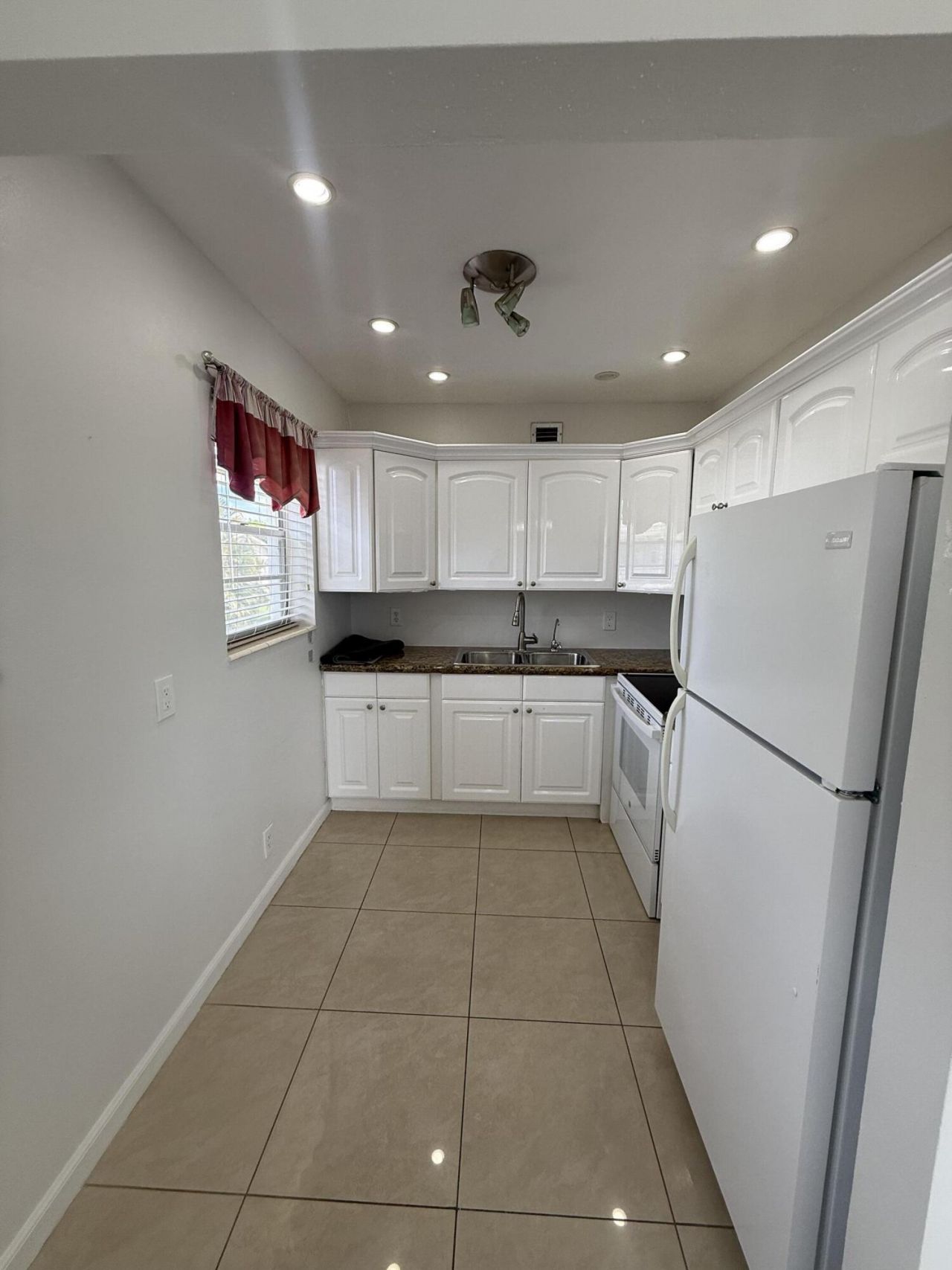184 Easthampton H, West Palm Beach, FL 33417 Photo
