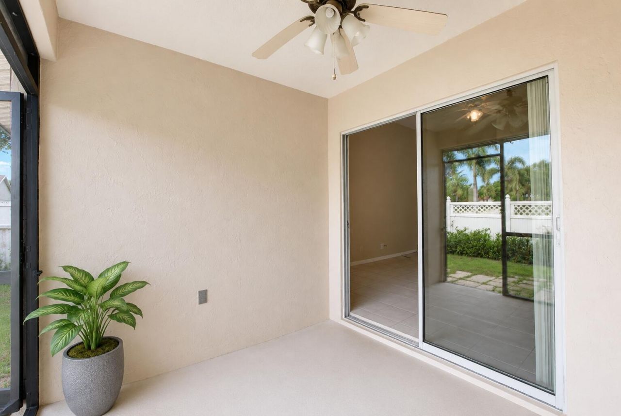 7958 Piper Lane, Lake Worth, FL 33463 Photo